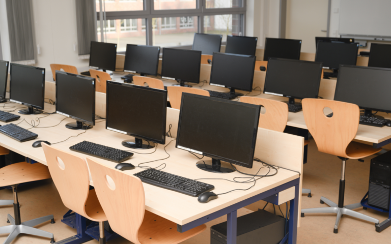 Cómo Puedo Verificar si el Nombre de una Empresa Está Disponible