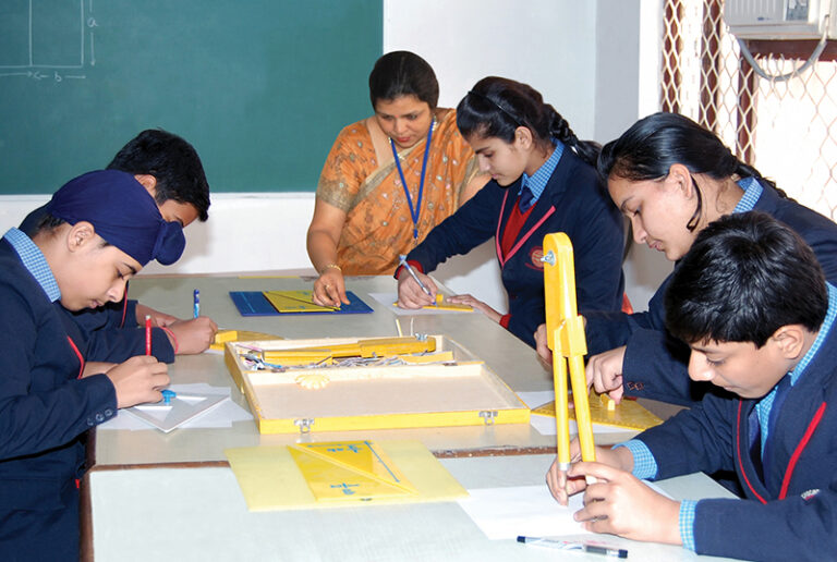 Qué carreras profesionales se pueden estudiar con matemáticas básicas 8 Qué carreras profesionales se pueden estudiar con matemáticas básicas