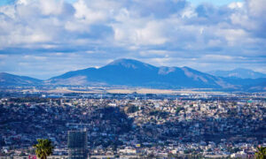 vista panoramica de tijuana en crecimiento